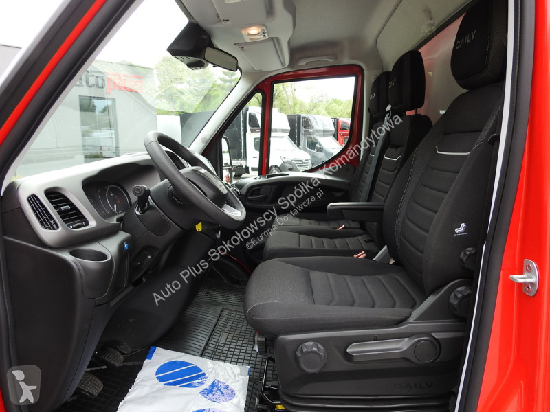 Samochód dostawczy Iveco 35S18 DAILY