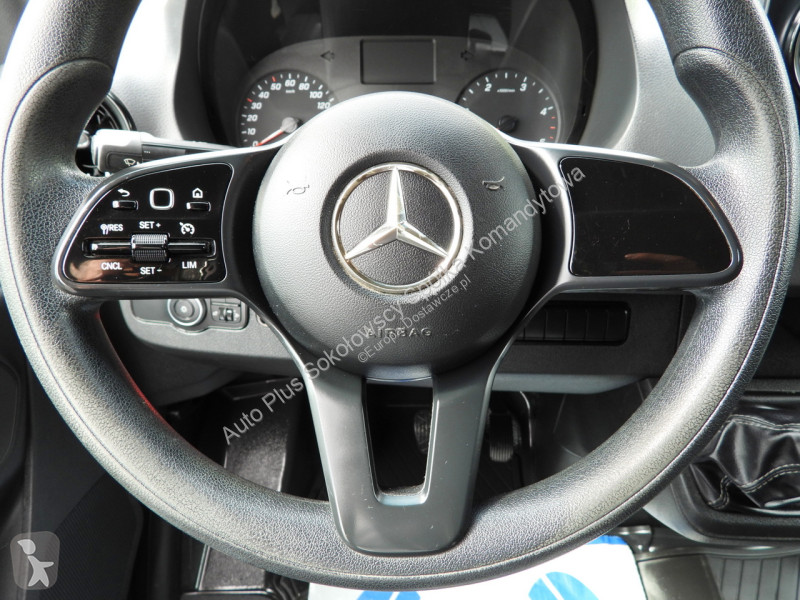 عربة نفعية Mercedes 23ASTER