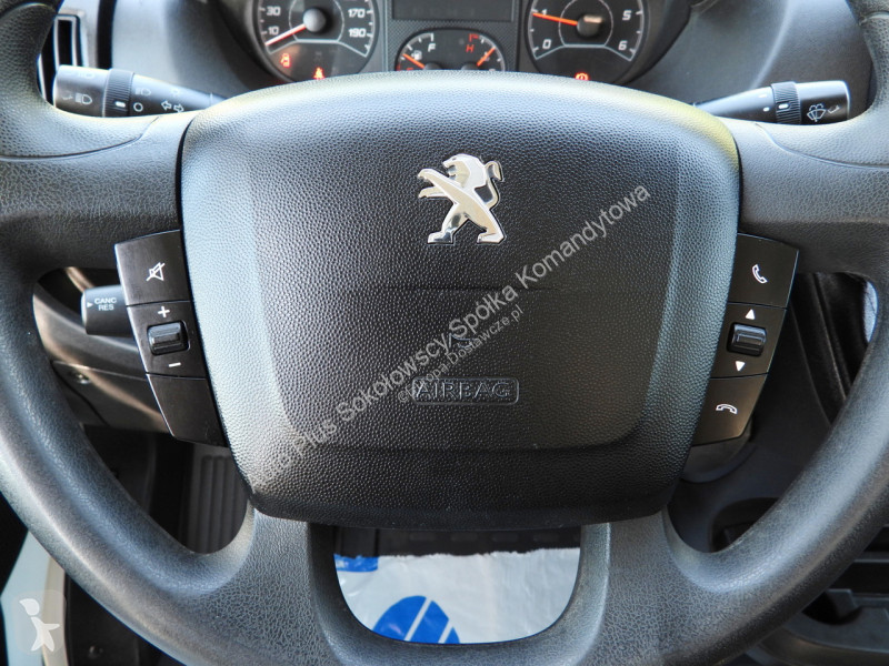 Samochód dostawczy Peugeot  BOXER