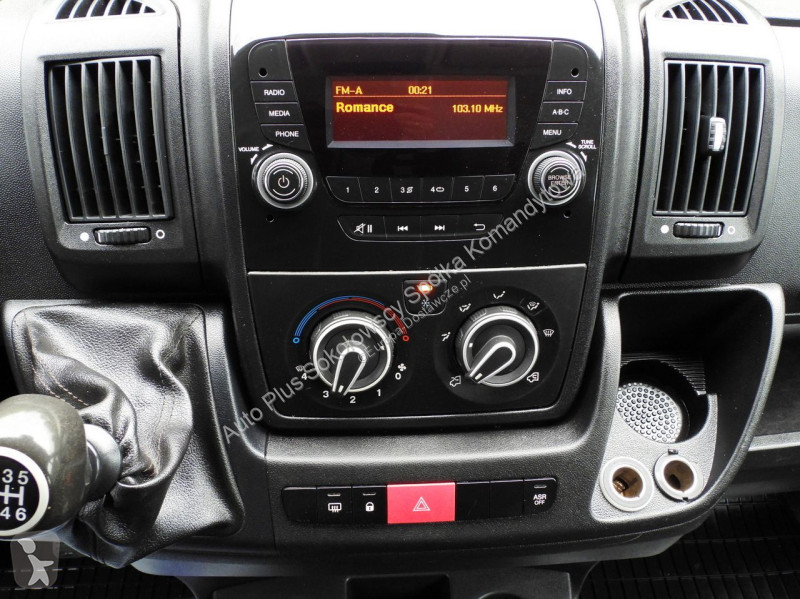 Samochód dostawczy Peugeot  BOXER