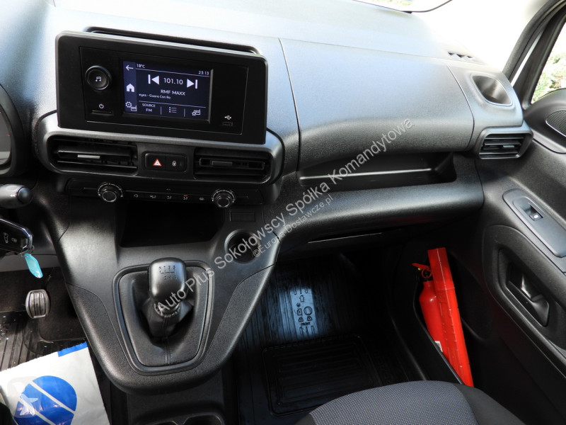 Véhicule utilitaire Toyota CITY