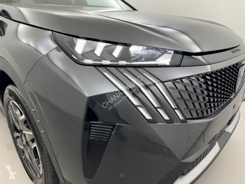 Véhicule utilitaire Peugeot 1.2 Hybrid 145 GT...