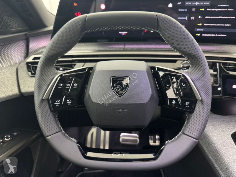 عربة نفعية Peugeot 1.2 Hybrid 145 GT e-DCS6...