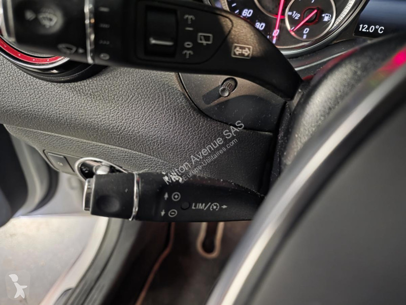 Véhicule utilitaire Mercedes CLA Shooting Brake...