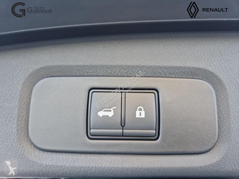 عربة نفعية Nissan QASHQAI