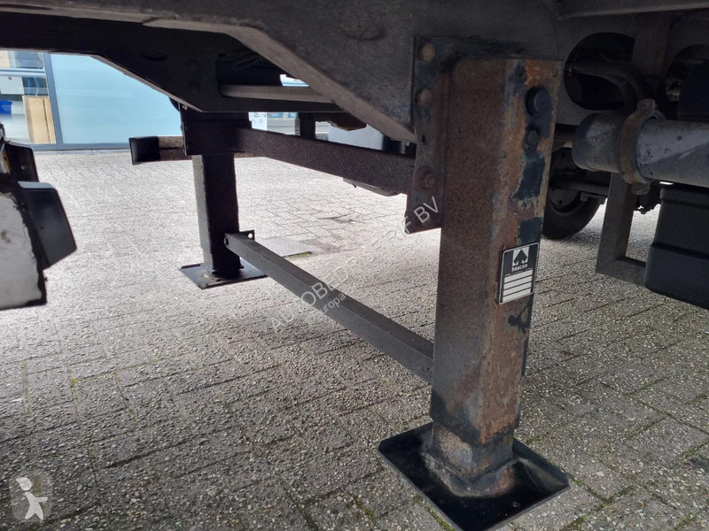 Samochód dostawczy Iveco 40C17 B/E 10T...