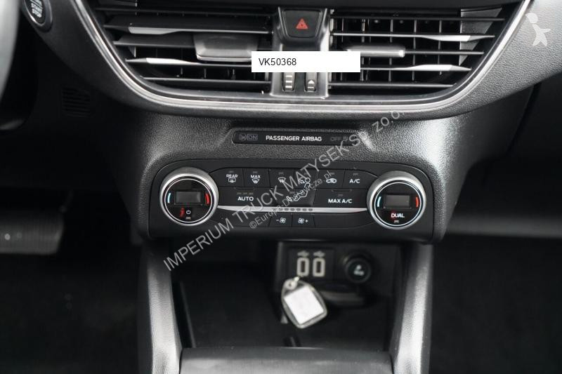 Samochód dostawczy Ford FOCUS 1.5 ACTIVE