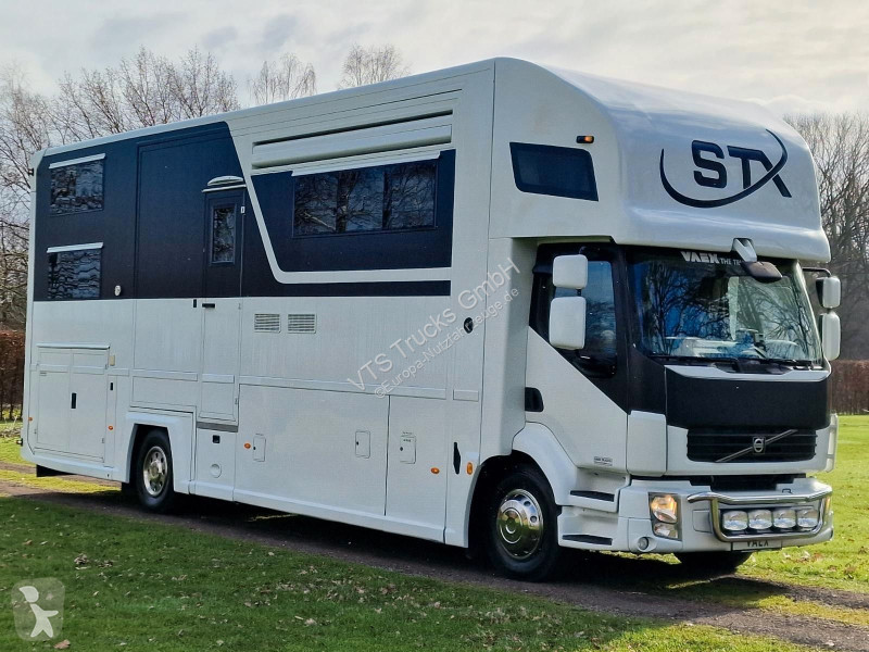 Véhicule utilitaire Volvo FL 290 STX BUFFL...