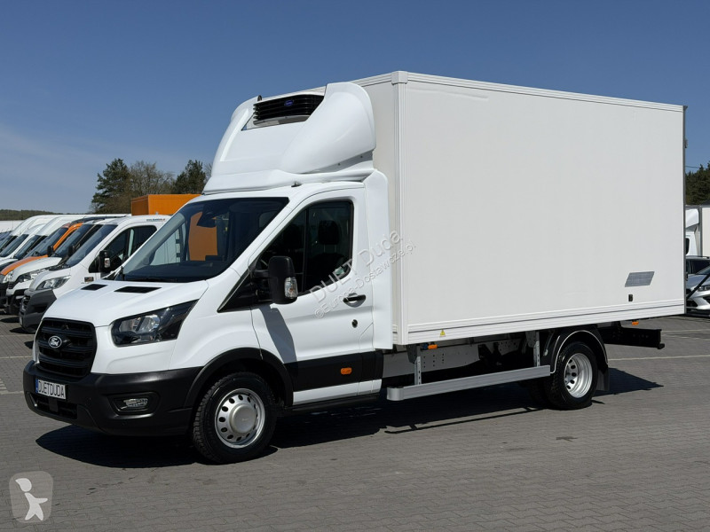 Samochód dostawczy Ford