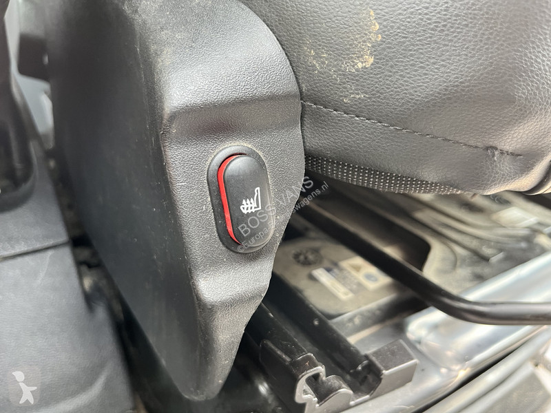 Véhicule utilitaire Ford 2.0 TDCI 130PK L2H2...
