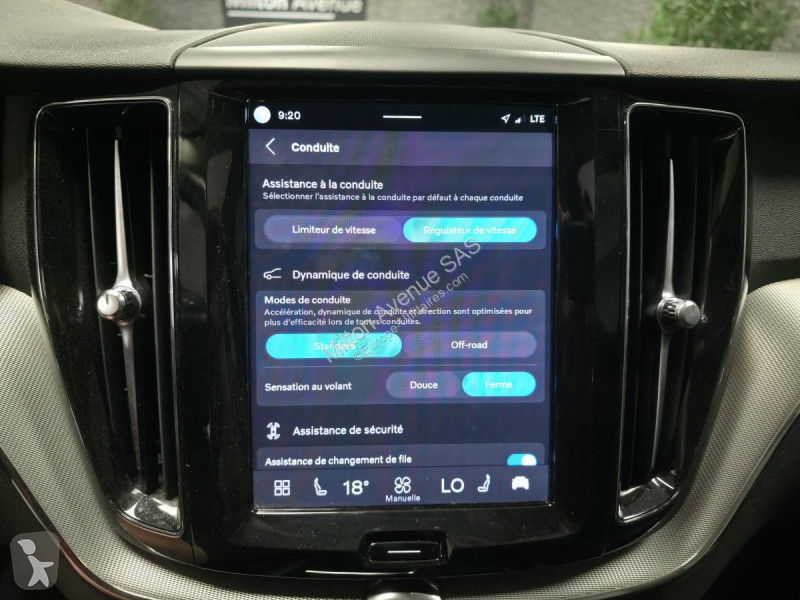 Samochód dostawczy Volvo XC60 B4 Micro-Hybride...