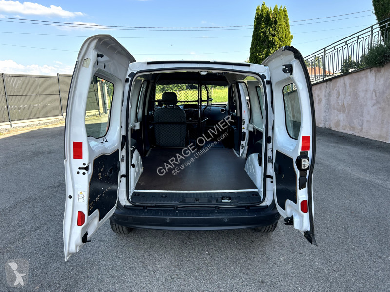 Véhicule utilitaire Renault Maxi Grand Volume...