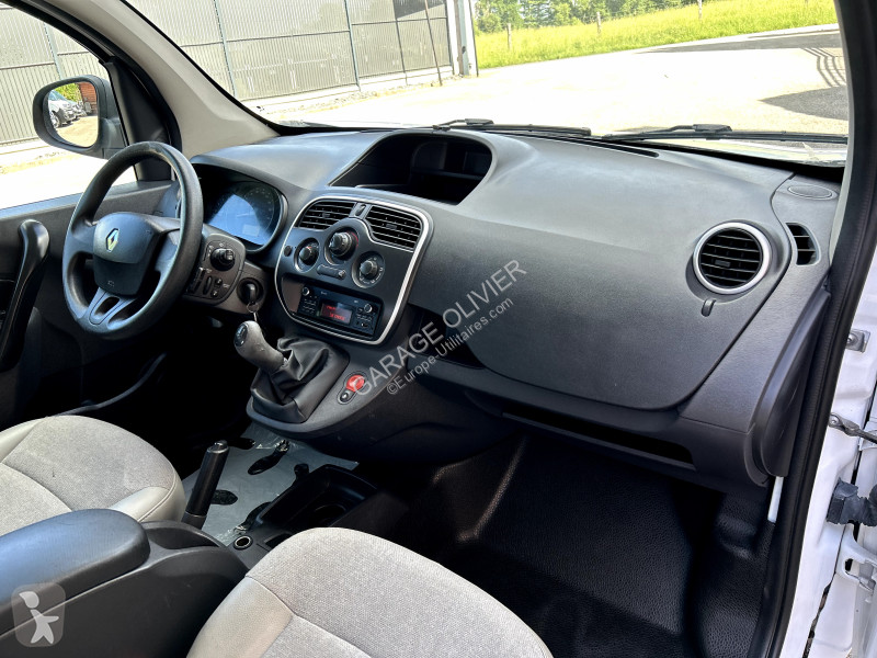 Véhicule utilitaire Renault Maxi Grand Volume...