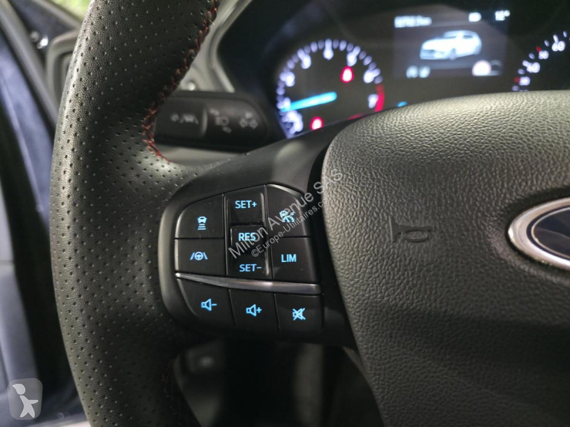 Véhicule utilitaire Ford FOCUS 1.0 EcoBoost...