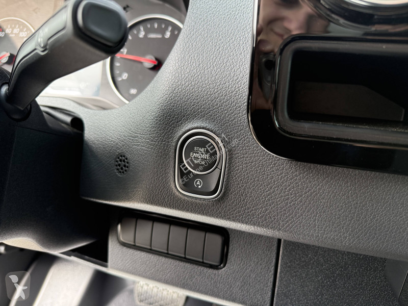 Furgoneta Mercedes SPRINTER CHASSIS CAB 517 CDI...