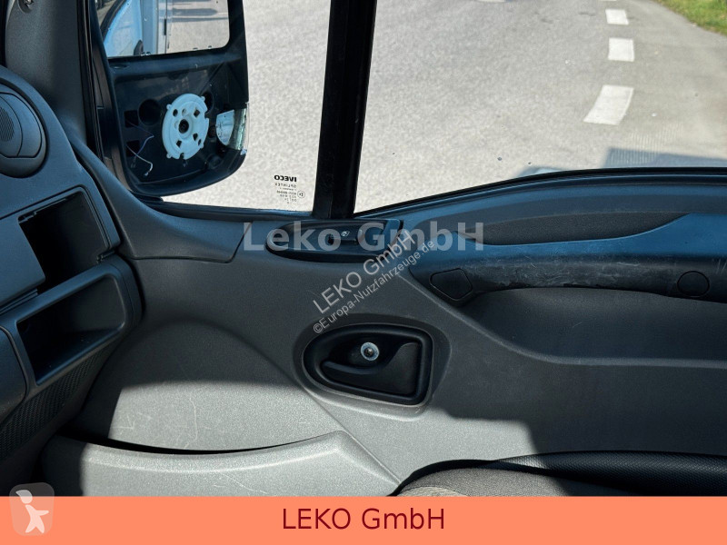 Samochód dostawczy Iveco 35C13 Mit Relec Froid...