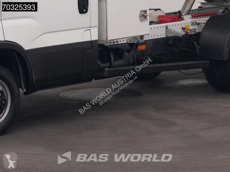 Iveco 35C16 3.0L Kipper met Kist Dubbellucht...