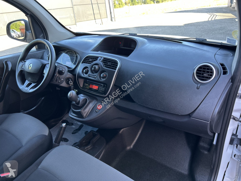 Véhicule utilitaire Renault 1.5 Blue dci 95...