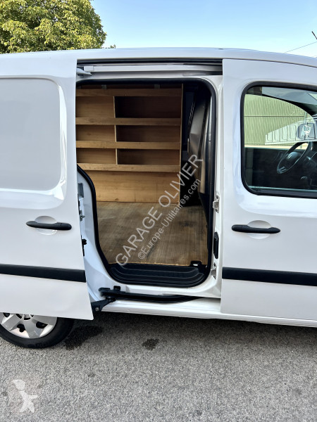 Véhicule utilitaire Renault 1.5 Blue dci 95...