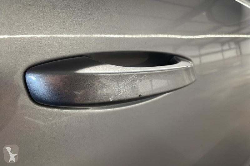 Véhicule utilitaire Peugeot