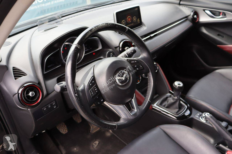 Samochód dostawczy Mazda  CX3