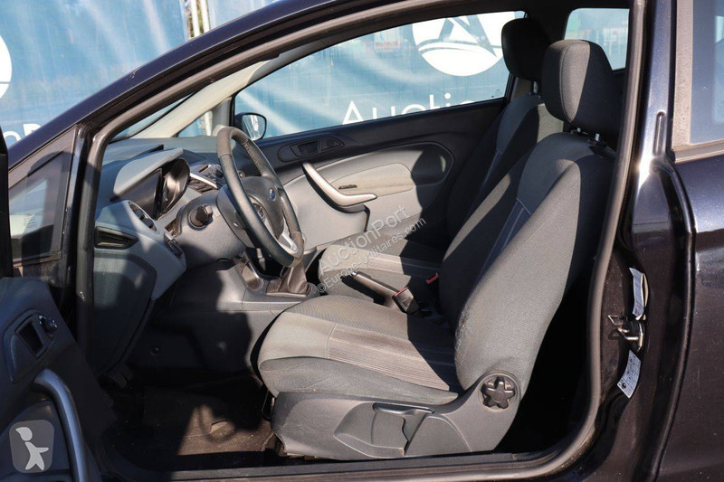 عربة نفعية Ford