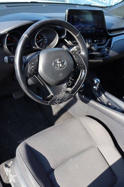 Autoutilitară Toyota Hybrid