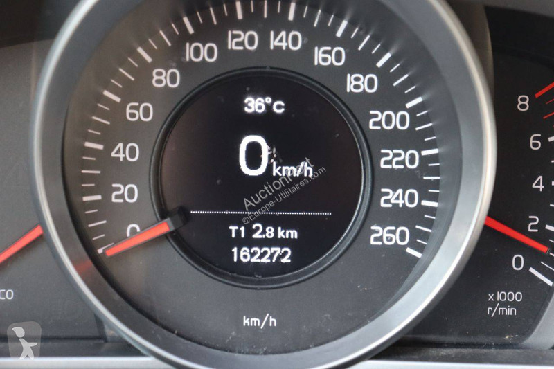 عربة نفعية Volvo