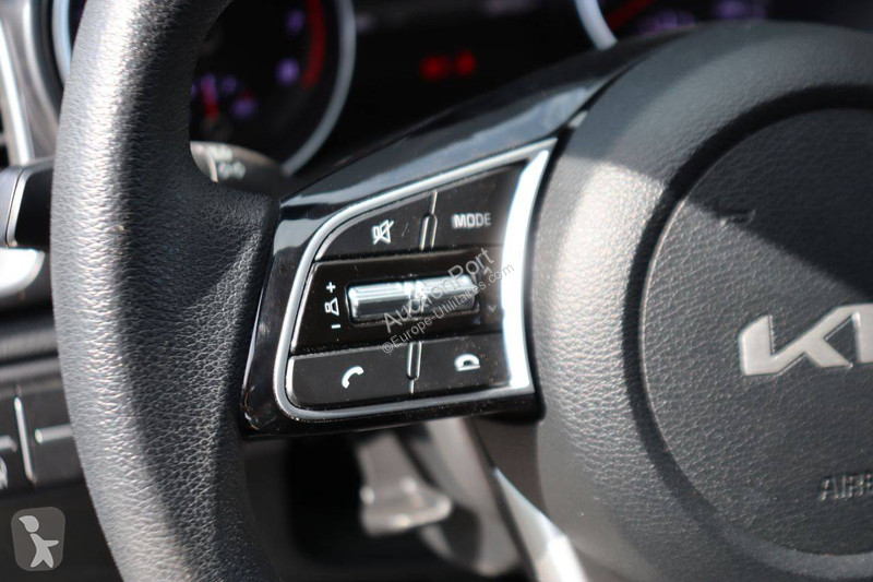 Samochód dostawczy KIA  Ceed
