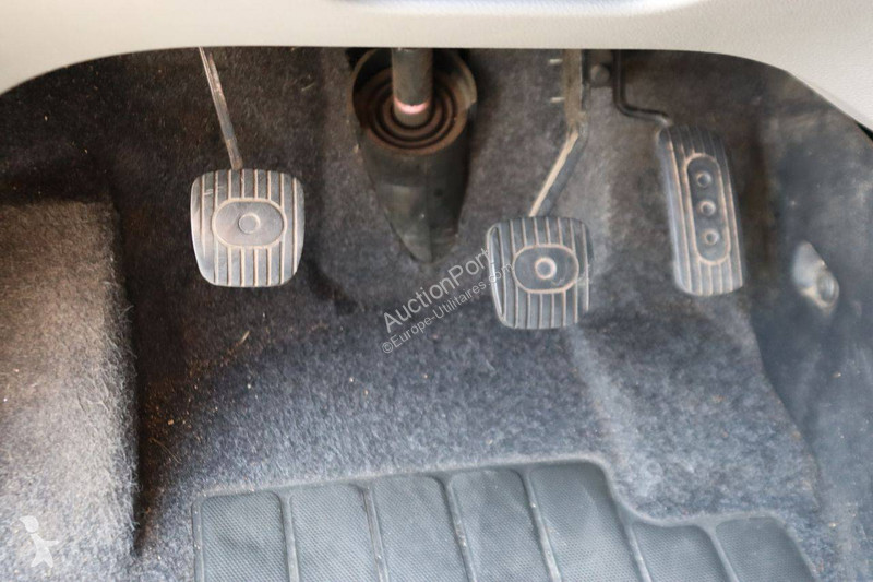 Furgoneta Nissan
