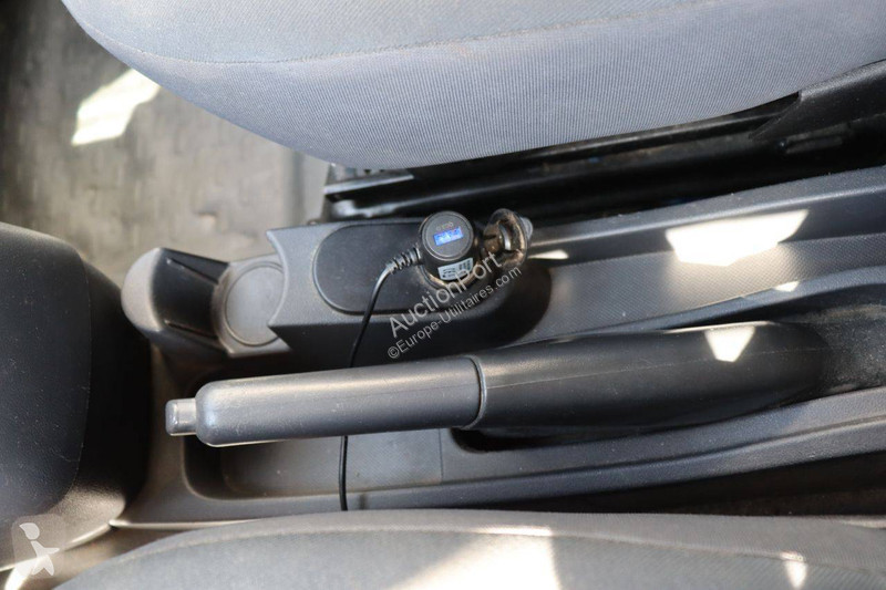 Véhicule utilitaire Peugeot