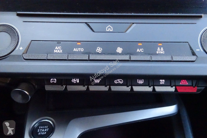 عربة نفعية Peugeot BREAK 1,5 HDI 131