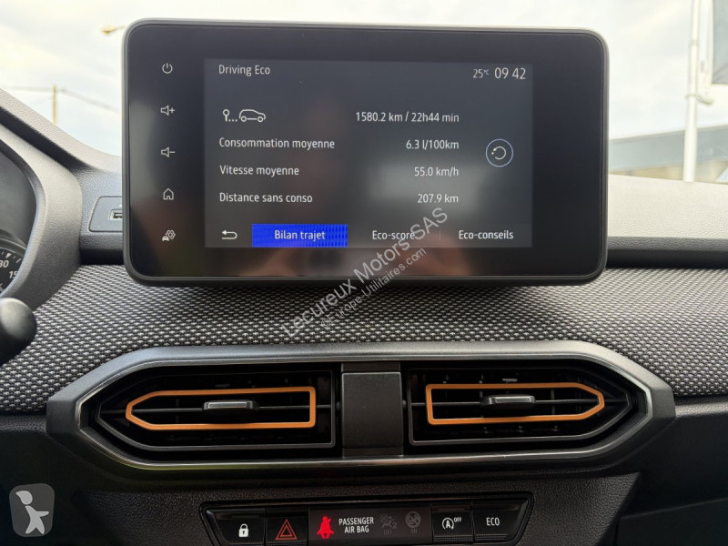 عربة نفعية Dacia (3) Stepway Confort TCe 90