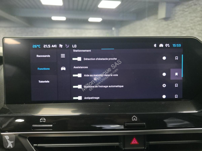 Véhicule utilitaire Citroën C4 X ë-136  E-Séries