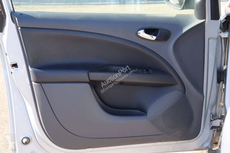 Samochód dostawczy Seat