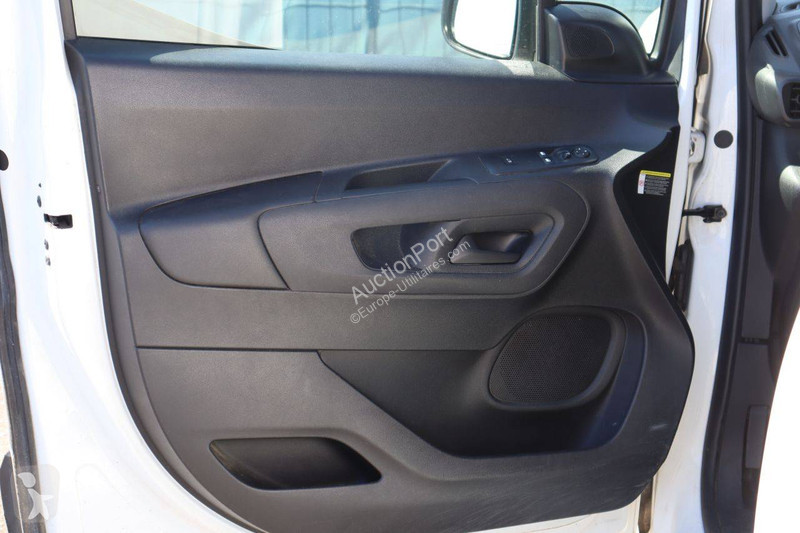 Véhicule utilitaire Peugeot