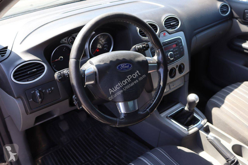 عربة نفعية Ford