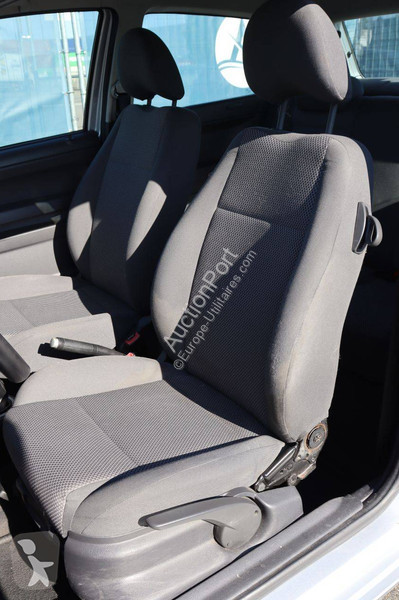 عربة نفعية Volkswagen Fox