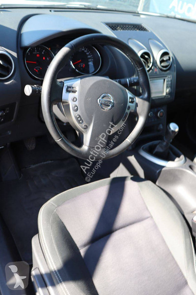 Samochód dostawczy Nissan acenta + navi QASHQAI