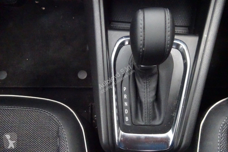 Véhicule utilitaire Mitsubishi 1,6 HYBRID 143 BVA