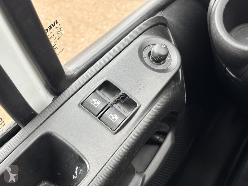 Véhicule utilitaire Iveco 35C16 3.0 160PK...
