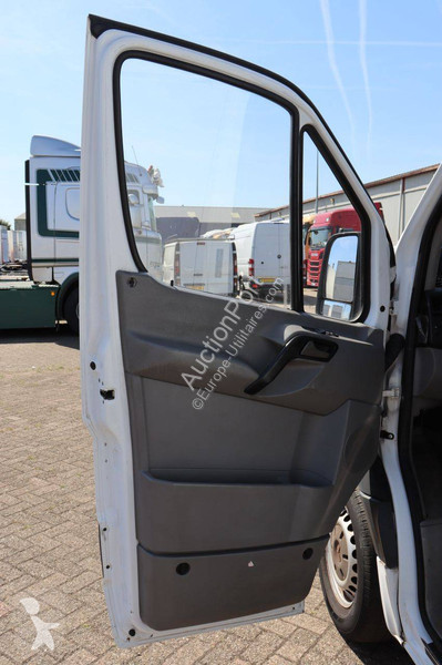 Véhicule utilitaire Mercedes 310 CDI