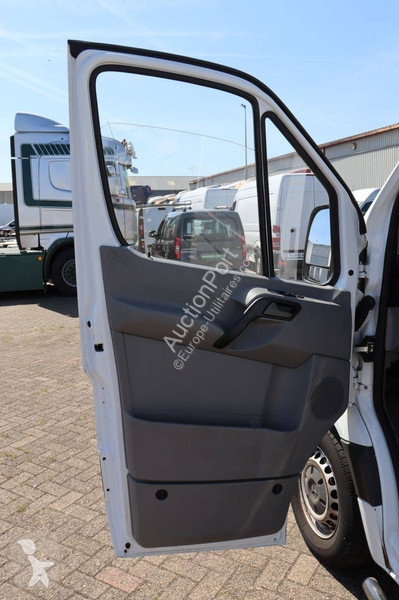 Véhicule utilitaire Mercedes 310 CDI