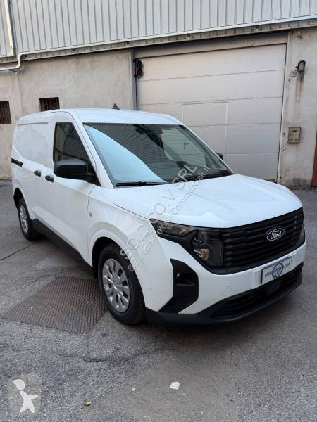Комерційні автомобілі Ford
