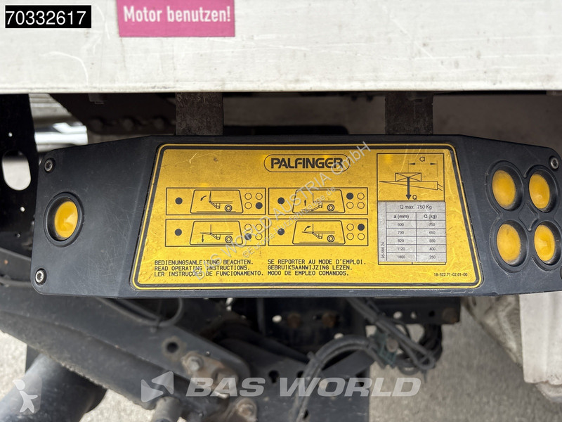 Véhicule utilitaire MAN Automatik Ladebordwand...