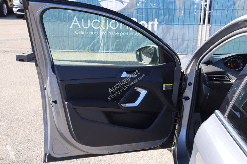 Véhicule utilitaire Peugeot