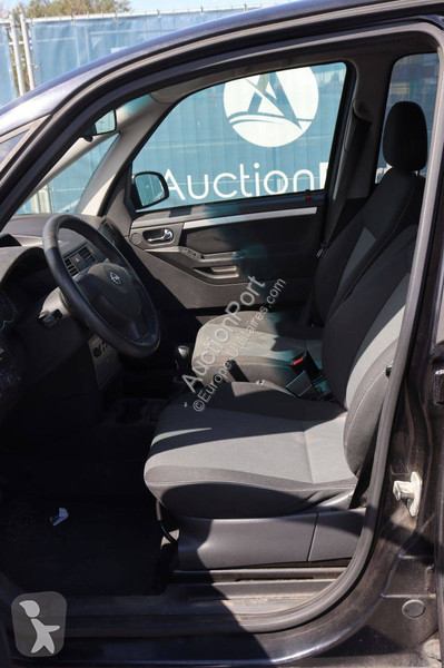 Véhicule utilitaire Opel