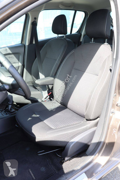 Véhicule utilitaire Dacia