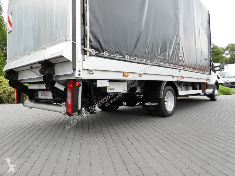 Véhicule utilitaire Ford  TRANSIT