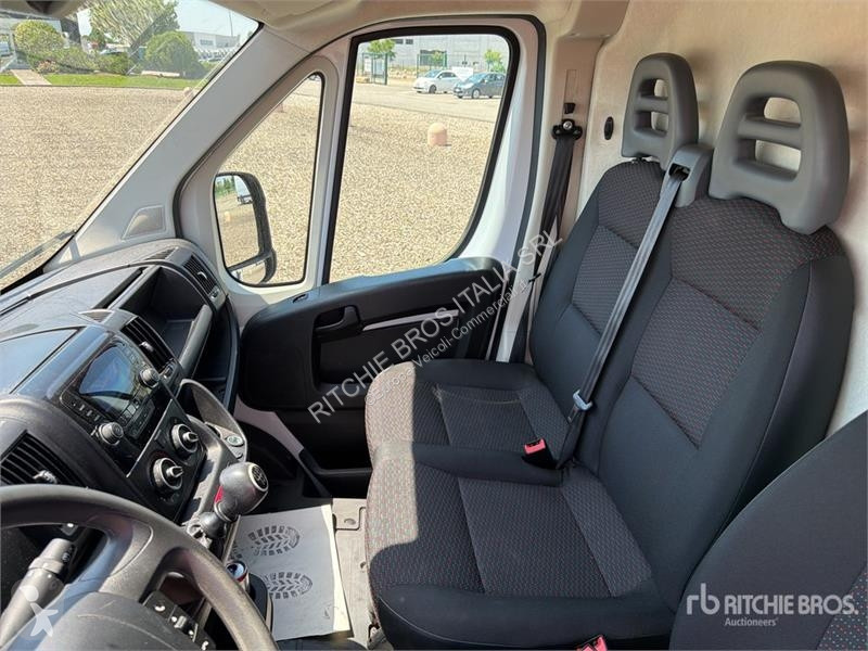 Véhicule utilitaire Opel 2.2 103 KW KA L4H2